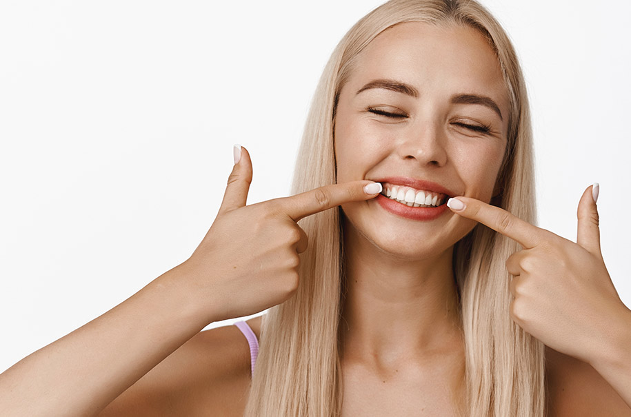 ORTODONCIA EN ADOLESCENTES. OBJETIVO: LA MEJOR SONRISA. ORTODONCIA INVISIBLE OVIEDO