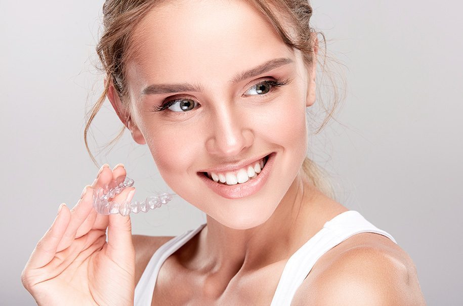 ¿Ortodoncia invisible para adultos? Bousoño Vargas, Ortodoncia en Oviedo.