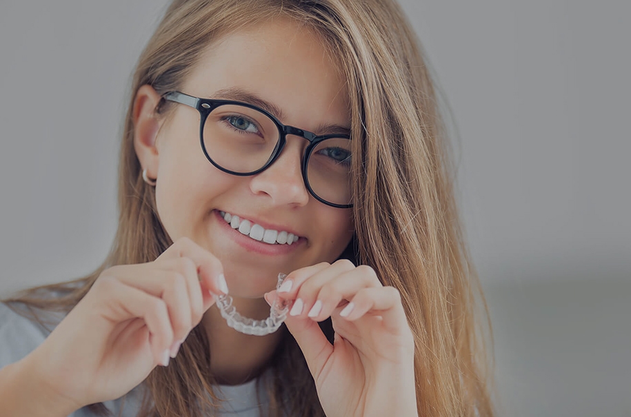 Cómo cuidar la ortodoncia invisible