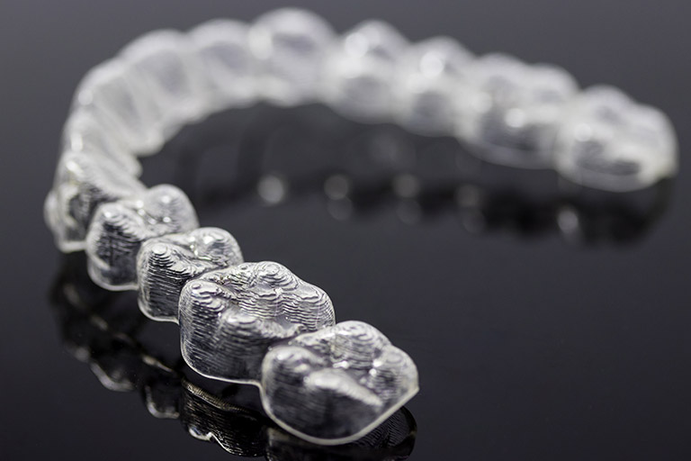 ¿Es Invisalign realmente invisible? Clínica Bousoño Vargas, ortodoncia invisible en Oviedo.