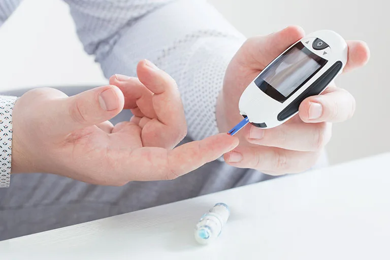 ¿La diabetes afecta a la ortodoncia? Bousoño Vargas, tu clínica de ortodoncia invisible en Oviedo.