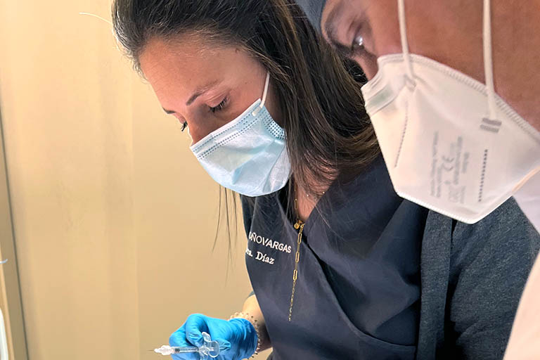 Curso de aplicación de ácido hialurónico. Clínica Bousoño Vargas, dentista en Oviedo.