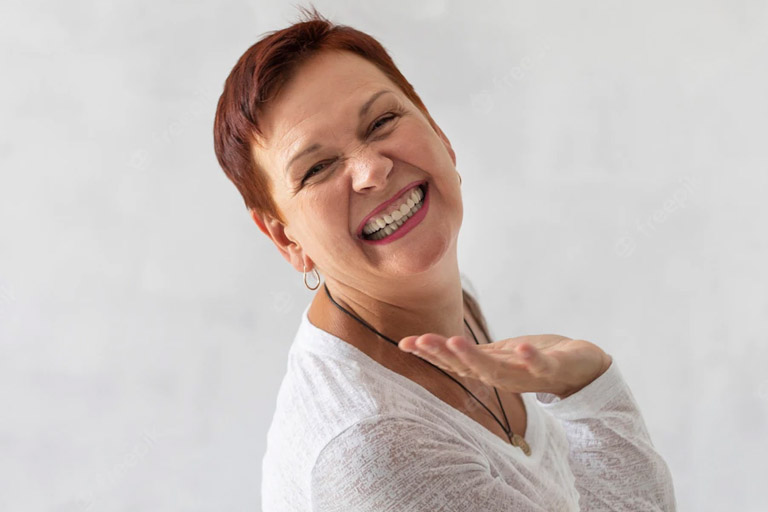 10 Razones para plantearse los implantes dentales. Clínica Bousoño Vargas, Implantes dentales Oviedo